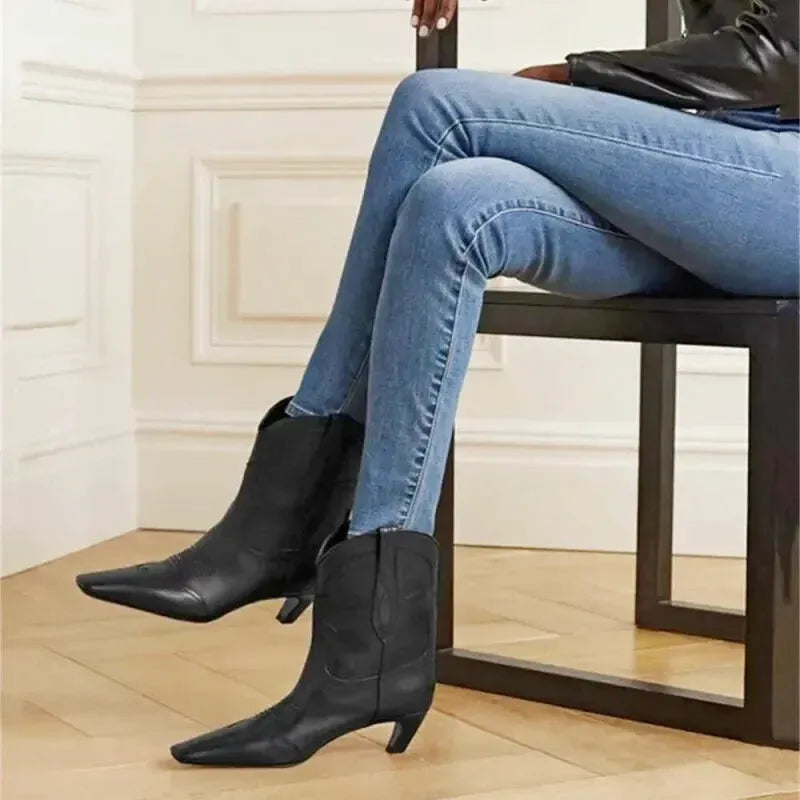 BERTA Cowgirl Boots - Yehaw | Black - Yehaw