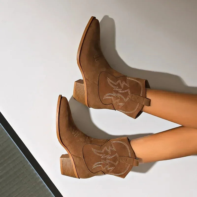 WILLIE Cowgirl Boots -  Resistant PU leather | Elegance & Stability - Yehaw