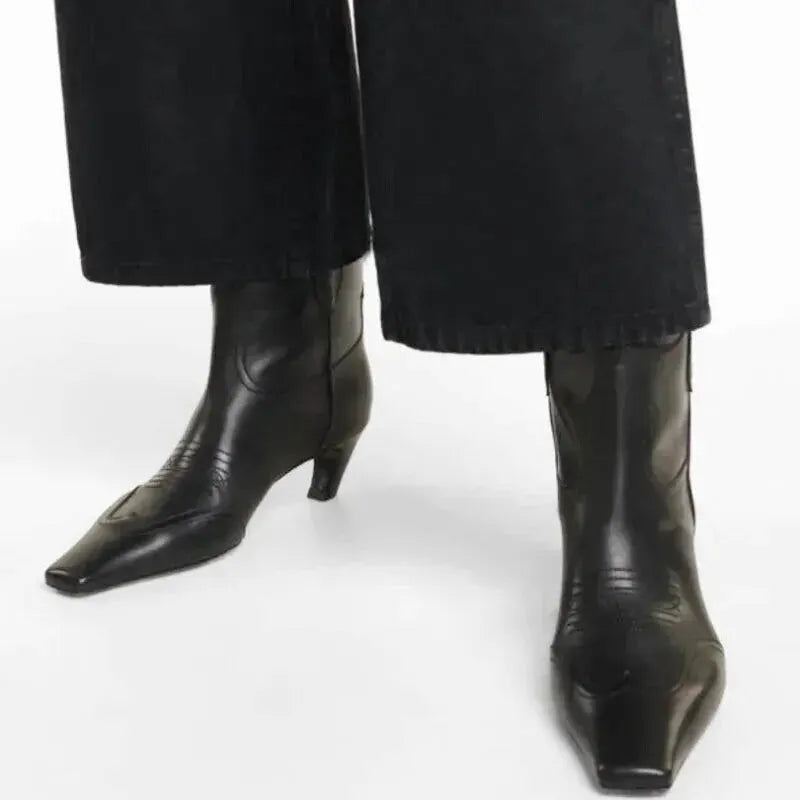 BERTA Cowgirl Boots - Yehaw | Black - Yehaw