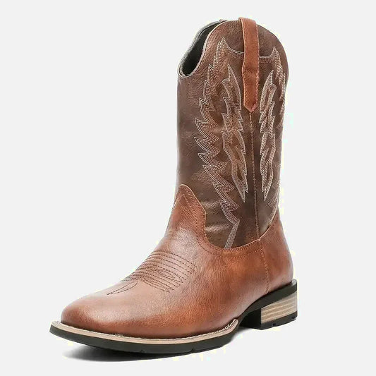 Chaussures santiag pour homme Yehaw Billy en marron, pied gauche et droit visibles, détails en cuir et semelle robuste.