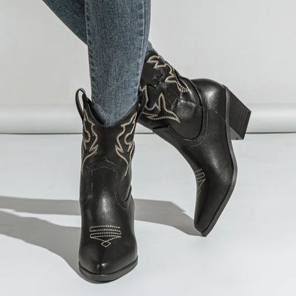 LYNN Cowgirl Boots - Resistant PU leather | Elegance & Stability - Yehaw